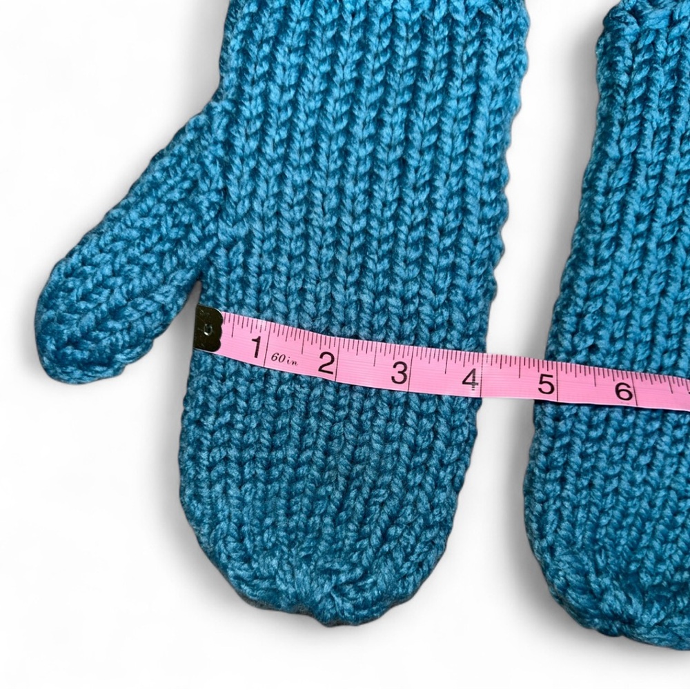 Hand Knit Mittens - Picture 5 of 7